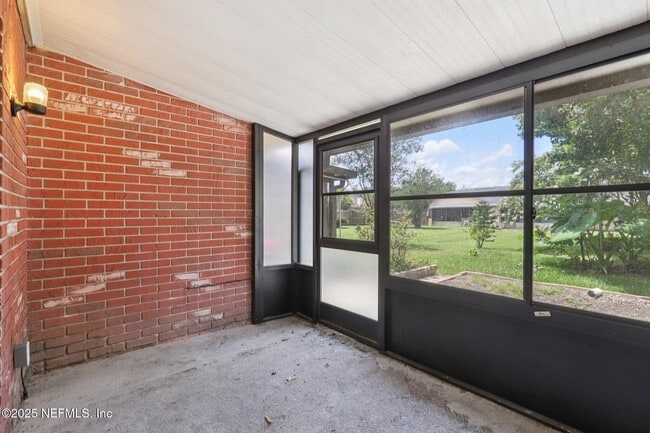 Building Photo - 1262 The Grove Rd