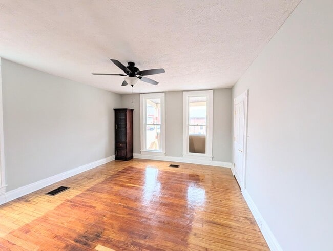 Building Photo - 317 Third Street - A upstairs