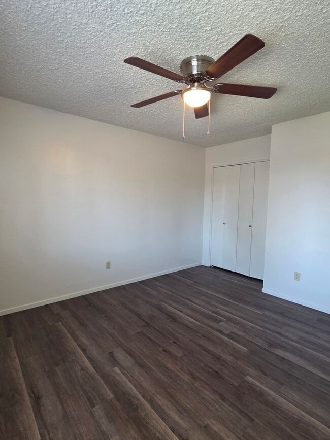 Building Photo - 2500 Ashe Rd
