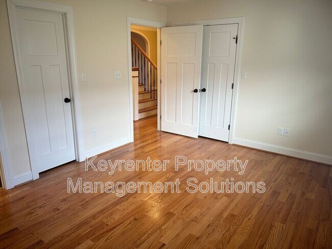 Building Photo - 18 Spring View Dr