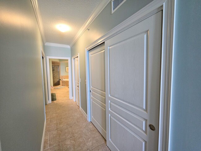 Building Photo - SEASONAL RENTAL FOR 2026 SEASON