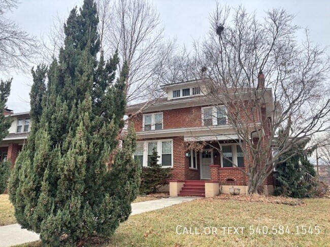 Building Photo - 1901 Avon Rd SW