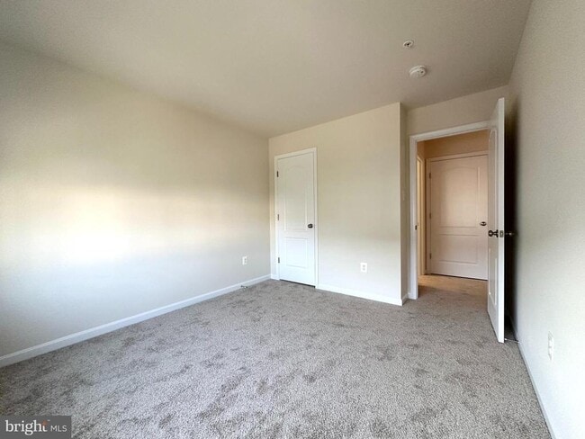 Building Photo - 10373 Lantern Ln