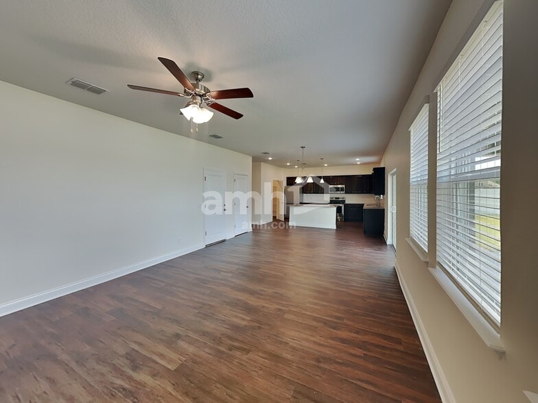 Building Photo - 1102 Winter Stone St