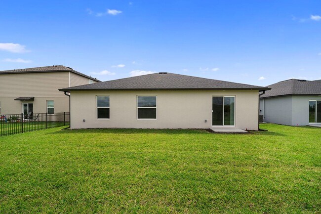 Building Photo - Brand New construction 4 bedrooms 2 bathro...