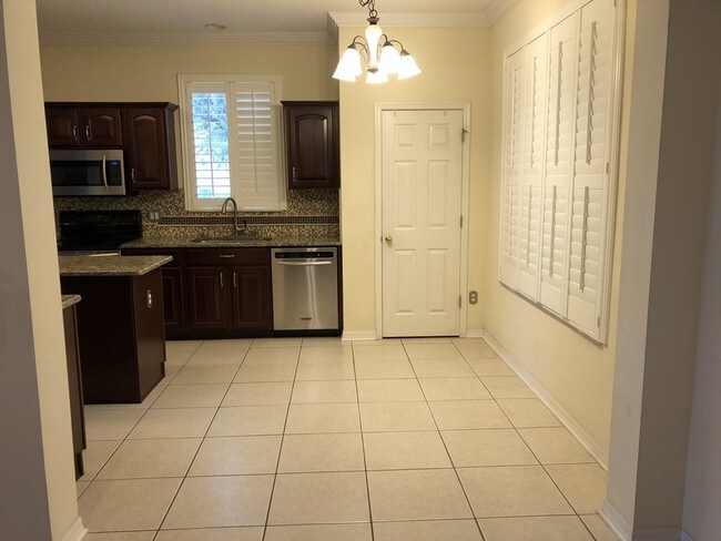 Building Photo - 10522 Angler Ct