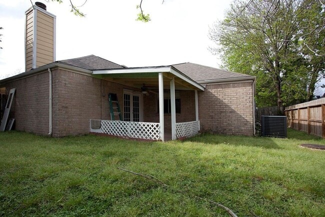 Building Photo - 6318 Crakston St