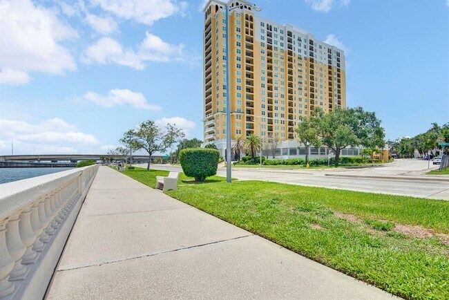 Building Photo - 345 Bayshore Blvd