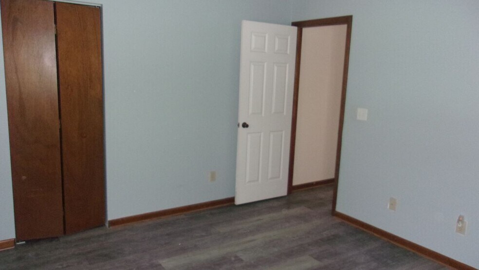 Building Photo - 10030 SW 90th Ct