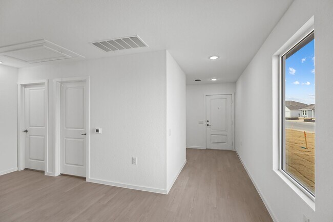Building Photo - 1003 Beck Ter