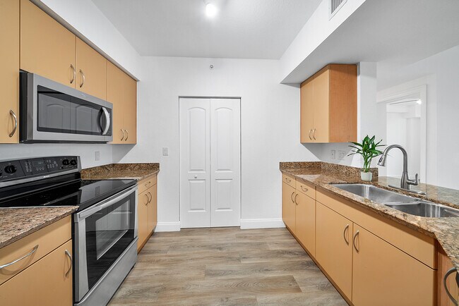 Building Photo - 1830 Radius Dr