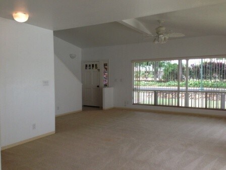 Building Photo - RENOVATED WESTLOCH FAIRWAYS HOME W/2 CAR ENCLOSED GARAGE