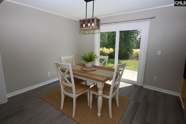 Building Photo - 140 Barrett's Way