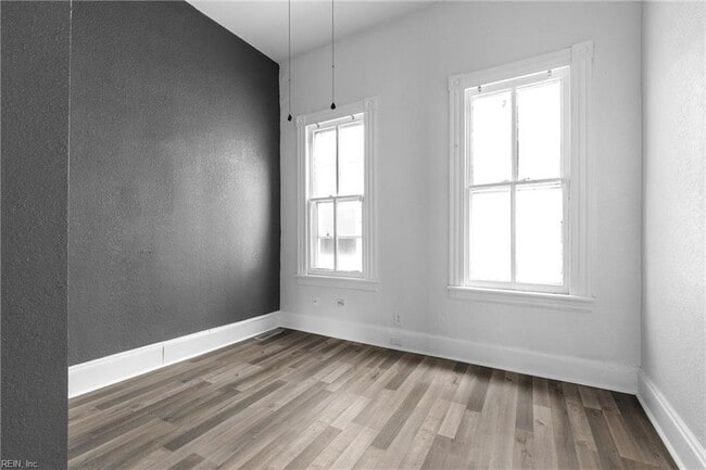 Building Photo - 430 Mt Vernon Ave