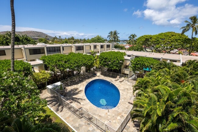 Building Photo - 6770 Hawaii Kai Dr