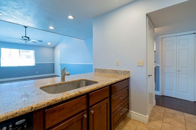 Building Photo - Ready to Move In - Two Bedrooms!
