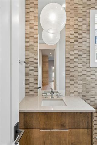 Building Photo - 69 Cortes Dr