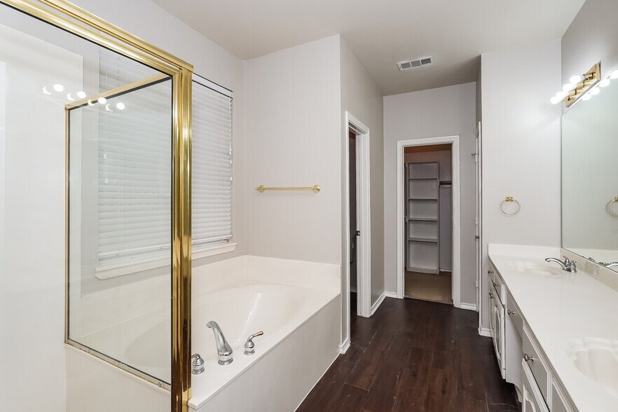 Building Photo - 6013 Portridge Dr