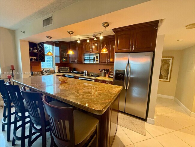 Building Photo - 770 Claughton Island Dr