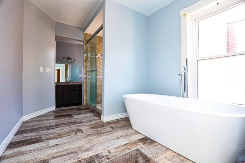 Building Photo - 3908-3910-3910 Flad Ave