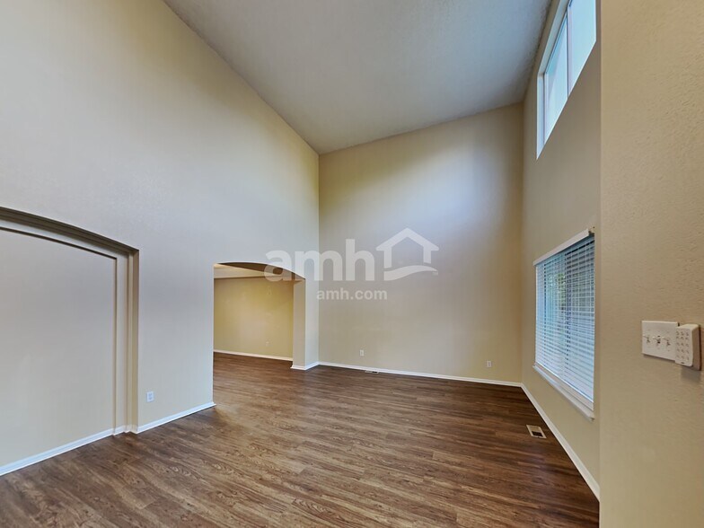 Building Photo - 11393 Gray St