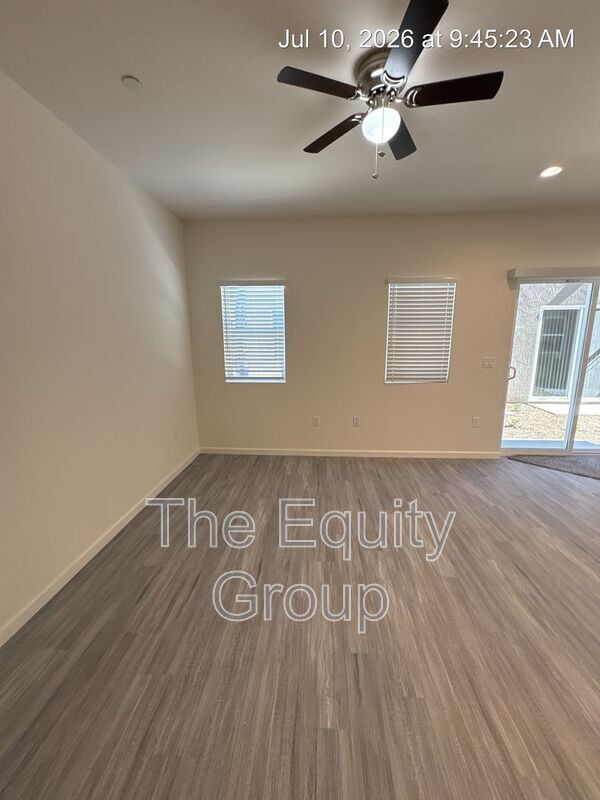 Building Photo - 735 S Pinkham St