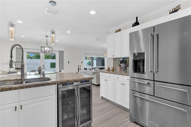 Building Photo - 1777 SW 136th Pl