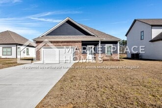 Building Photo - 142 Kings Wy