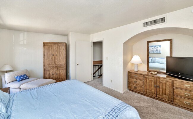 Building Photo - Rates Vary $2,495 - $4,995