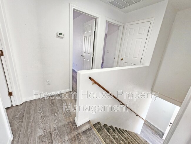 Building Photo - 670 Bourbon St