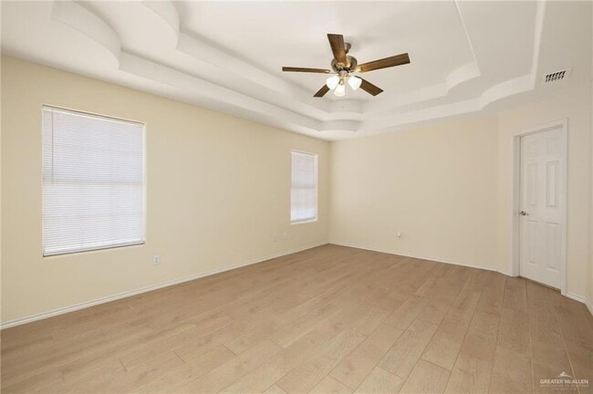 Building Photo - 4921 N 47th St