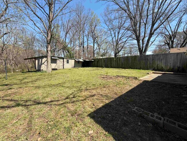 Building Photo - 1908 Tulsa Ave