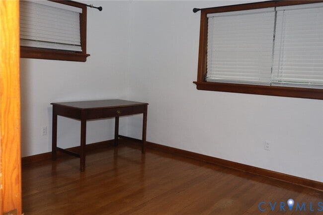 Building Photo - 515 Danray Dr