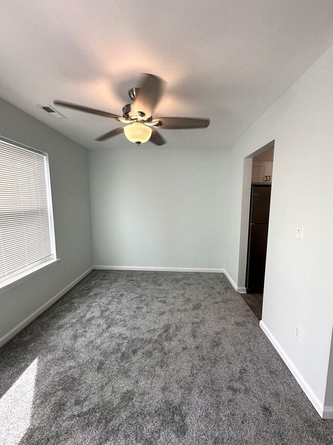 Building Photo - GREEN RUN