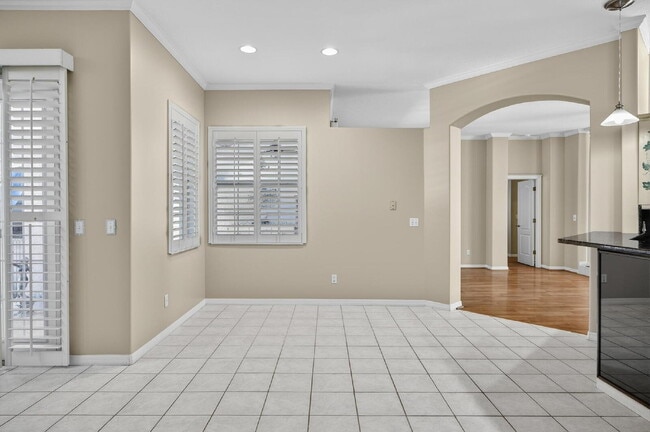 Building Photo - PINE LAKES POOL HOME