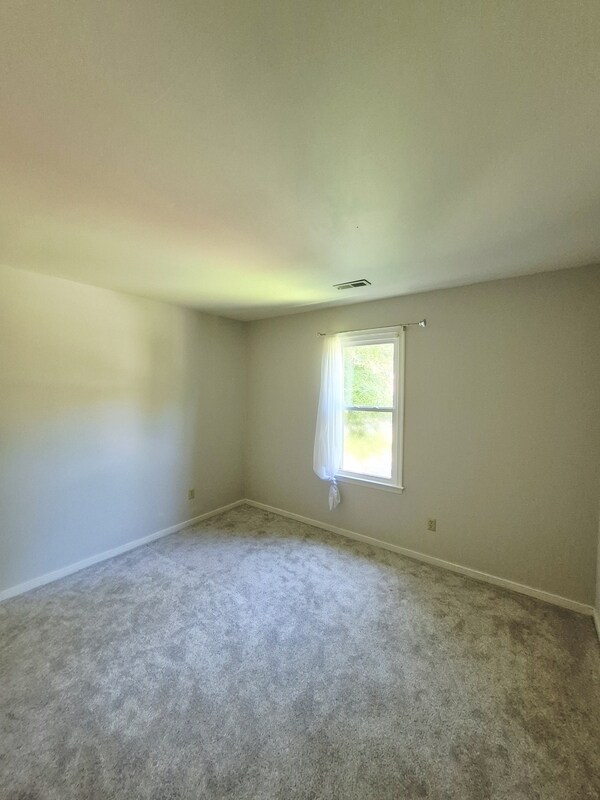Building Photo - 9019 Double Tree Ln