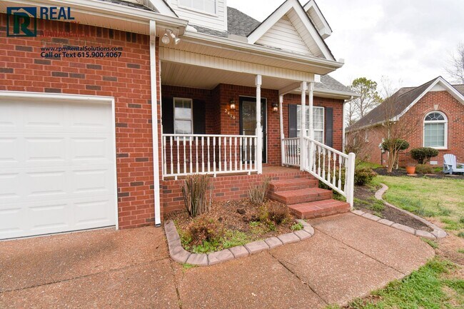 Building Photo - Gorgeous all-brick 4BD/2.5BA+Bonus room! Attached garage, bonus room AND loft!
