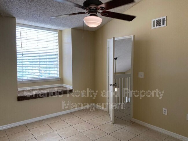Building Photo - 405 Fountainhead Cir