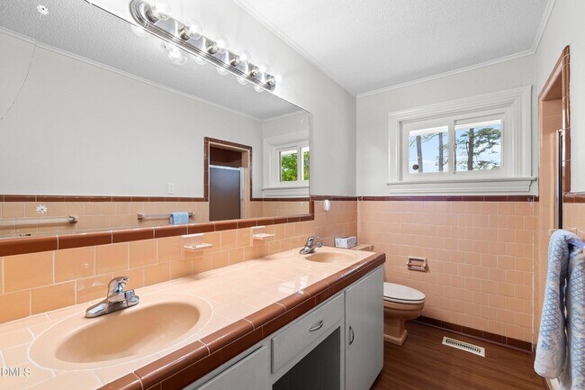 Building Photo - 1114 S 2nd St