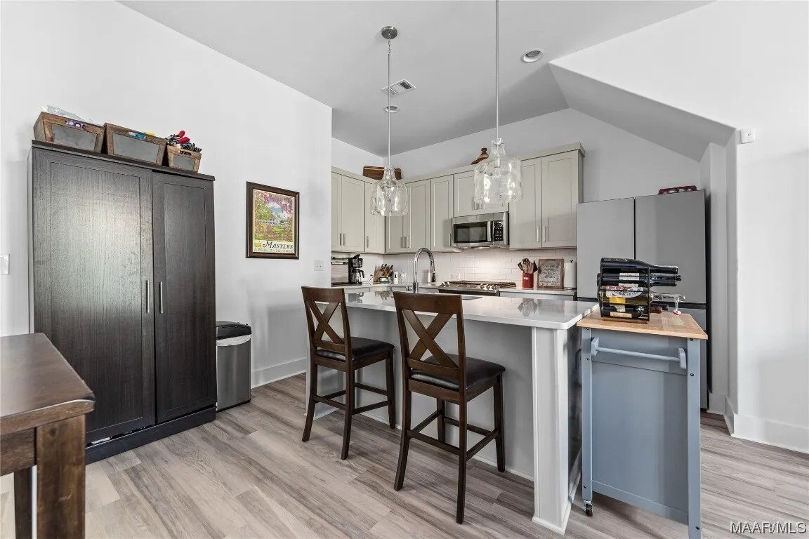 Building Photo - 4648 Broadwick St