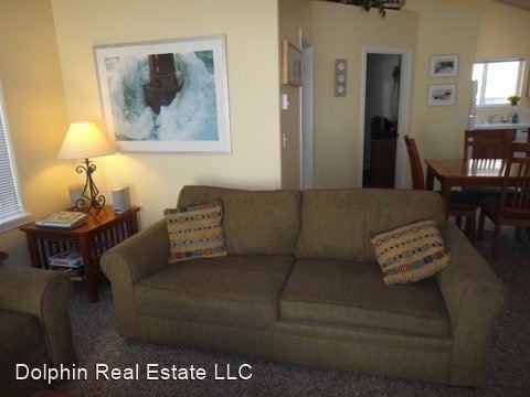 Building Photo - 3 br, 3 bath House - 616 NW 9th St.