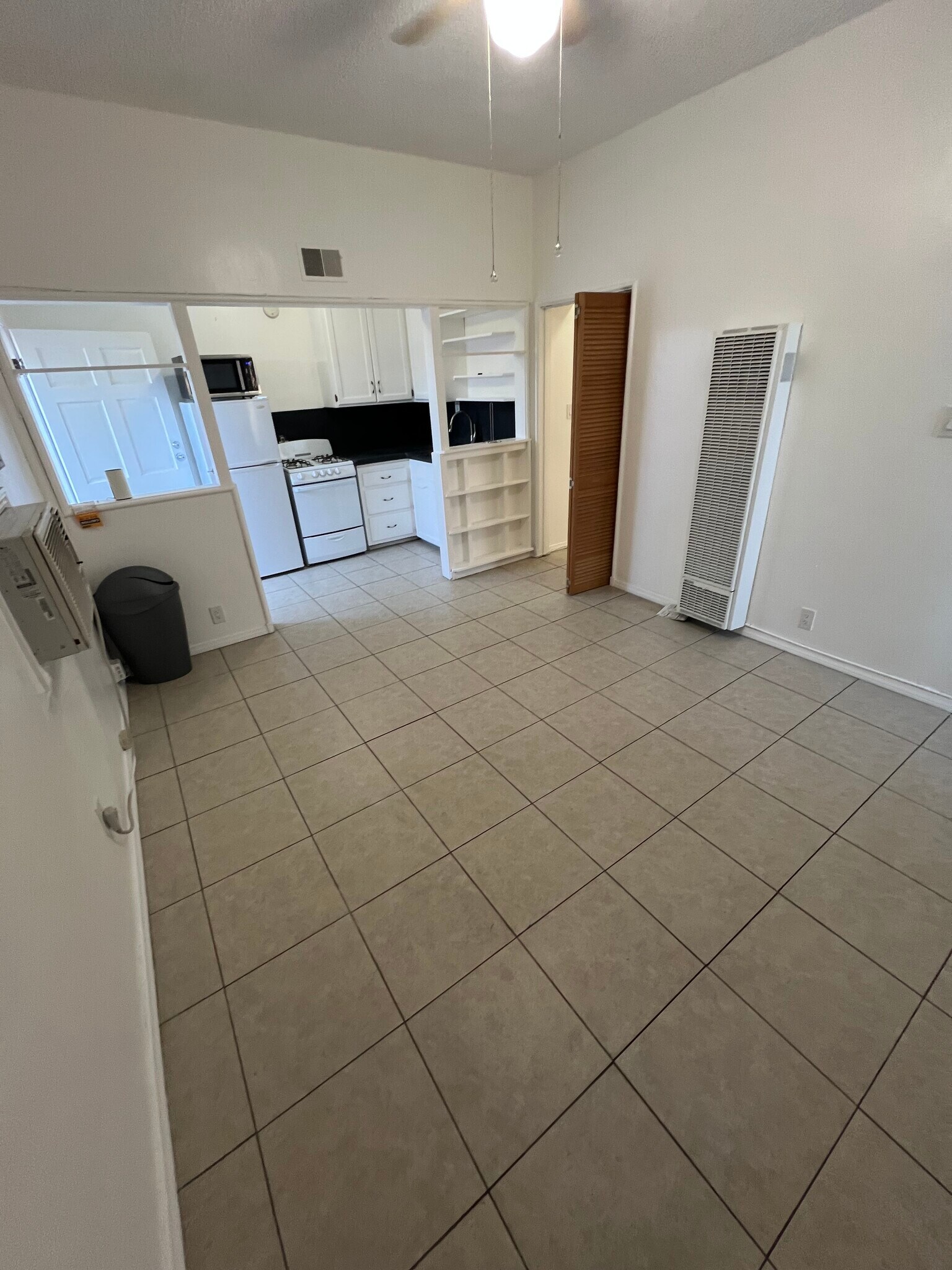 Building Photo - 3664 W 54th St
