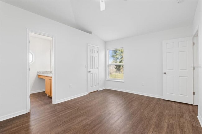 Building Photo - 257 Mcclain Dr