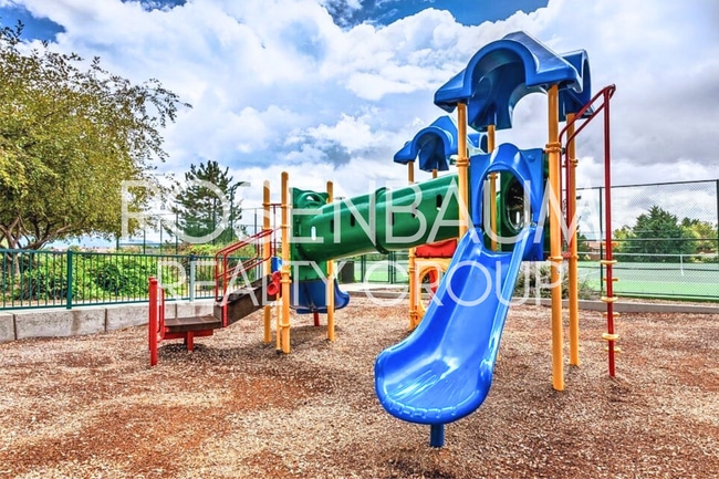 Building Photo - Charming 3-bedrooms, 2-baths home in the desirable Granville Community of Prescott Valley!