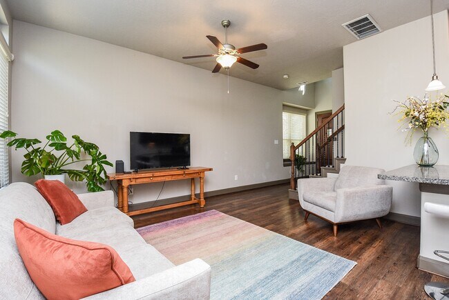 Building Photo - 78 Aventura Pl