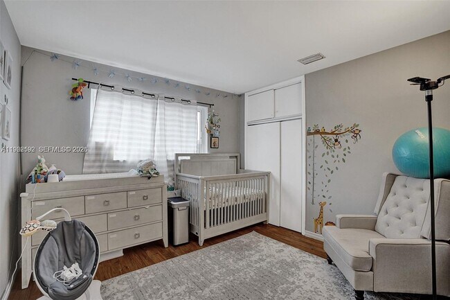 Building Photo - 2101 N 52nd Ave