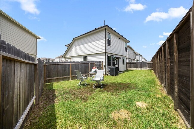 Building Photo - 24802 Landolfi Dr