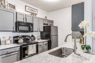 Building Photo - Luxury Living in Spring! 2/2 Apt ~