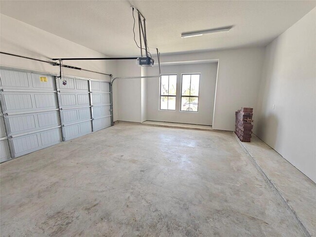 Building Photo - 31215 Stella Sky Dr