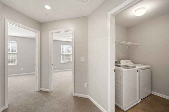 Building Photo - 105 Dursley Ln